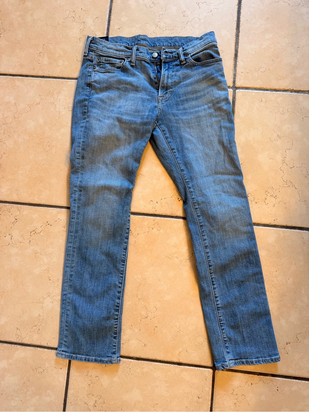 Men’s Abercrombie & Fitch Medium Blue Jeans
